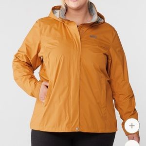 REI Rainier rain jacket - women’s 2x NWT